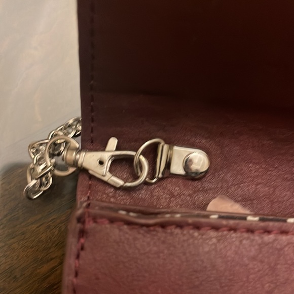 New Urban expressions cross body bag - Picture 7 of 9